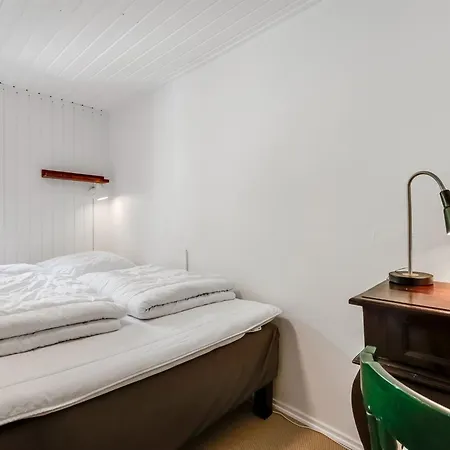 Ferienhaus - 300m From The Sea By Interhome